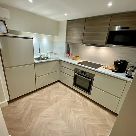 Superbe Appartement Terrasse Et Parking Gratuit Auxerre Exterior photo